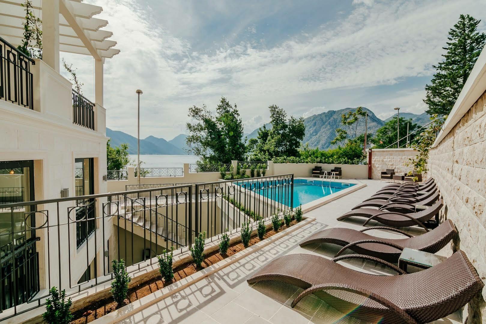 Hotel Casa Del Mare - Essenza Kotor Exteriör bild